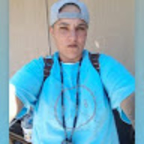 Meet your Posher, Royal - Picture 1 of 1